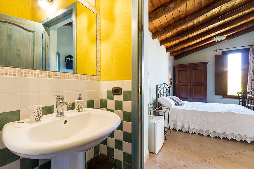 B&B Sa Specula Iun E4404 San Vito  Exterior foto